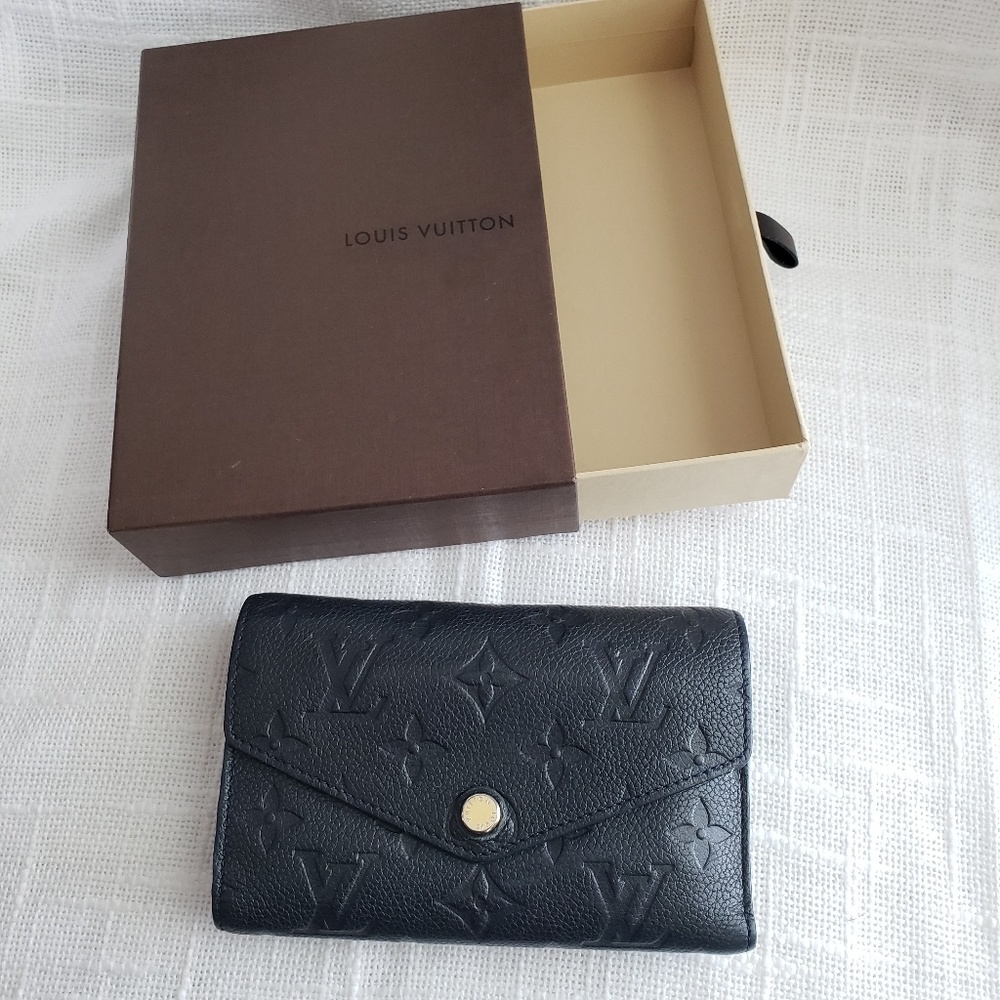 Black Louis Vuitton wallet